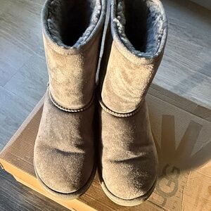 UGG Tan Shearling Lined Boots